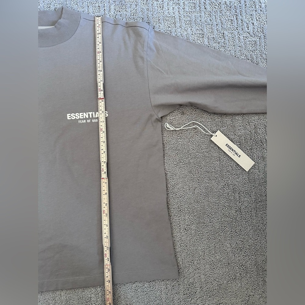 Fear of God Essentials Desert Taupe Logo Long Sleeve Tee NWT XXS - Picture 9 of 10